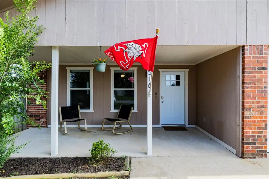 516 Hill Circle, Centerton, AR 72719 - #3