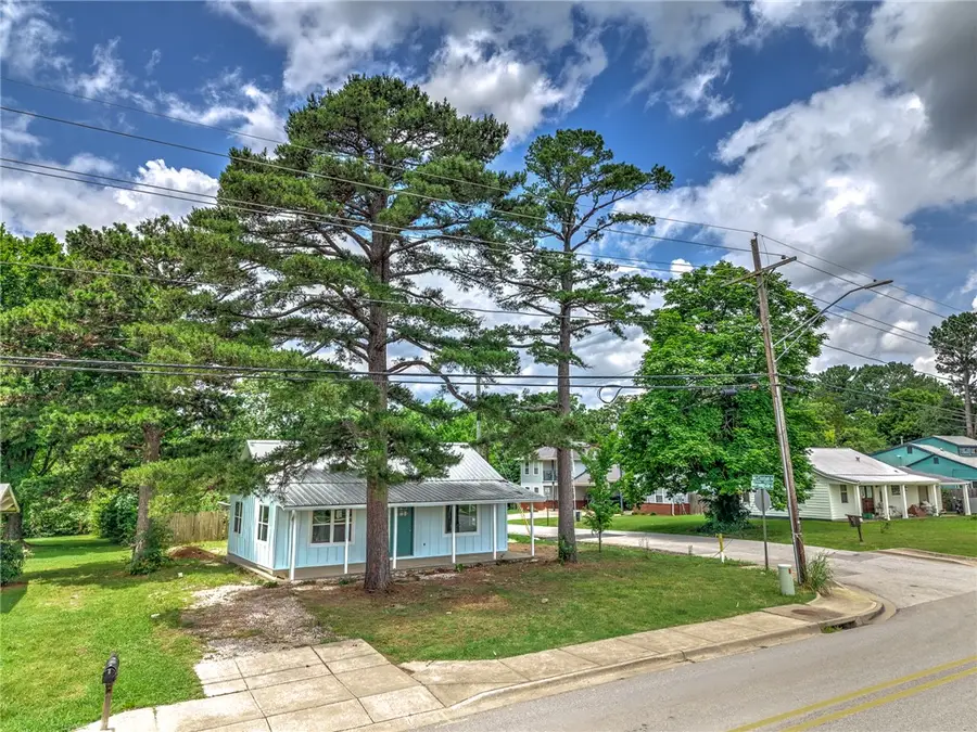 1023 S Morningside Drive, Fayetteville, AR 72701 - #3