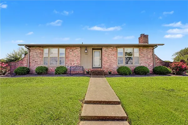 714 Riviera Drive, Rogers, AR 72758