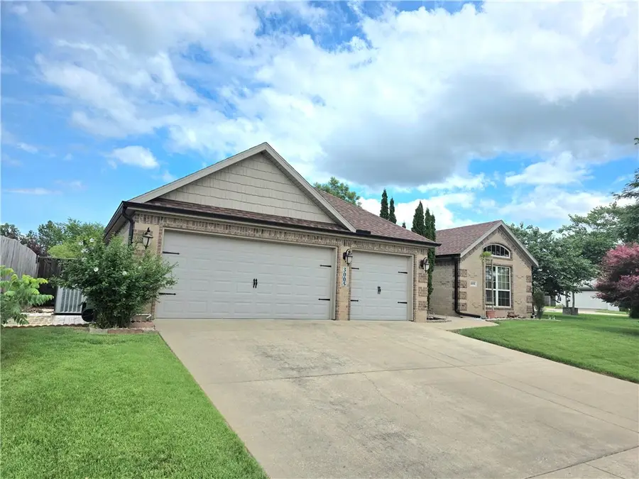 3005 N 15th Place, Rogers, AR 72756 - #2