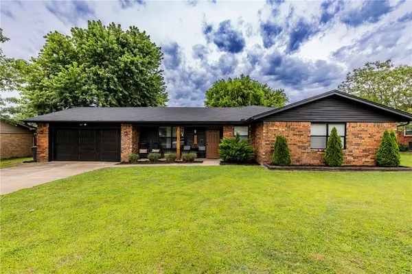 1307 W Banz Road, Rogers, AR 72758