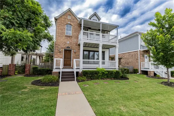 597 N Rupple Road, Fayetteville, AR 72704