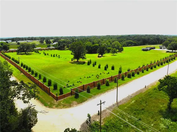 N Mt Pleasant Road, Gravette, AR 72736