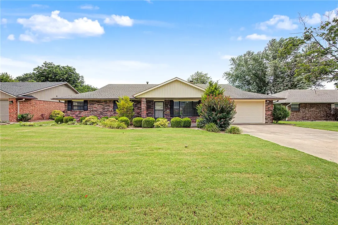 1708 Lawrence Street, Bentonville, AR 72712 - #1