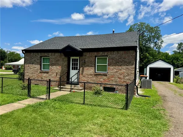 703 E 6th Street, Russellville, AR 72801