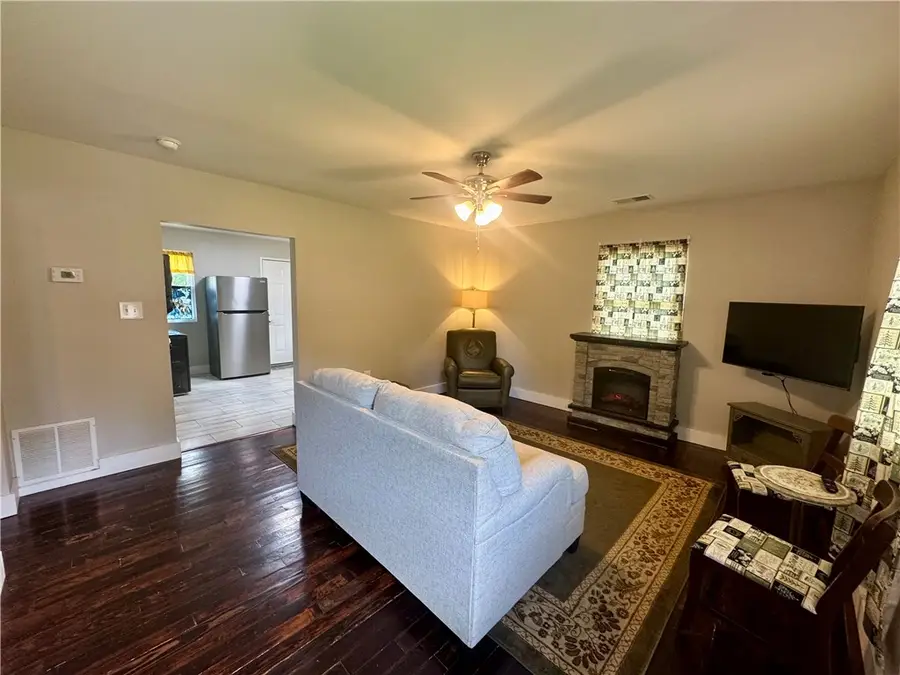 703 E 6th Street, Russellville, AR 72801 - #2