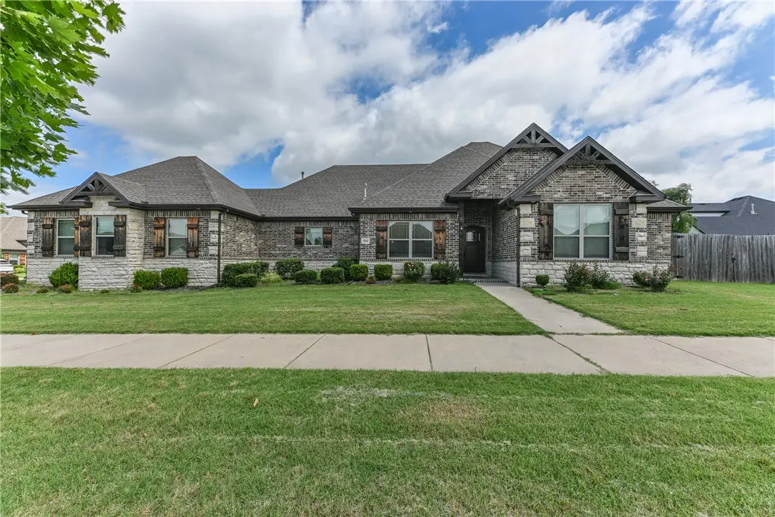 5824 W Persimmon Street, Fayetteville, AR 72704 - #1
