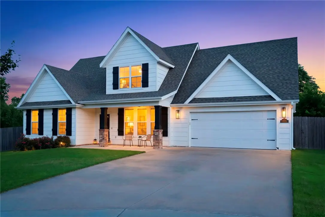 1200 St. Johns Wood, Cave Springs, AR 72718 - #1