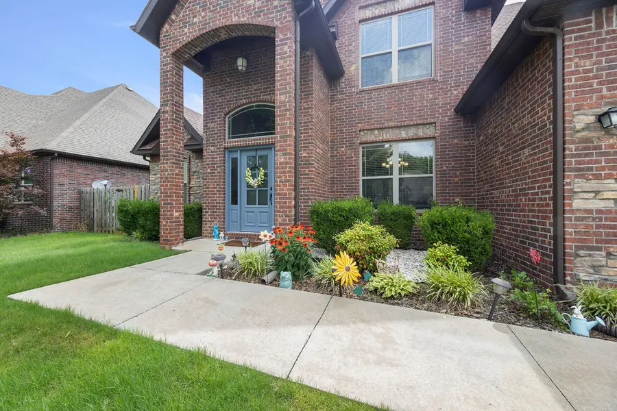 1011 Hunters Pointe, Bentonville, AR 72713 - #3