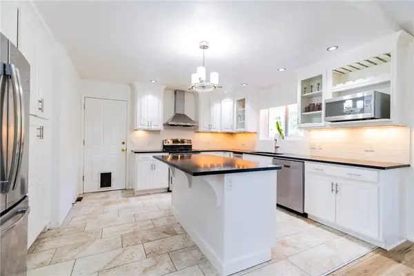 17 Kirkwall Place, Bella Vista, AR 72715
