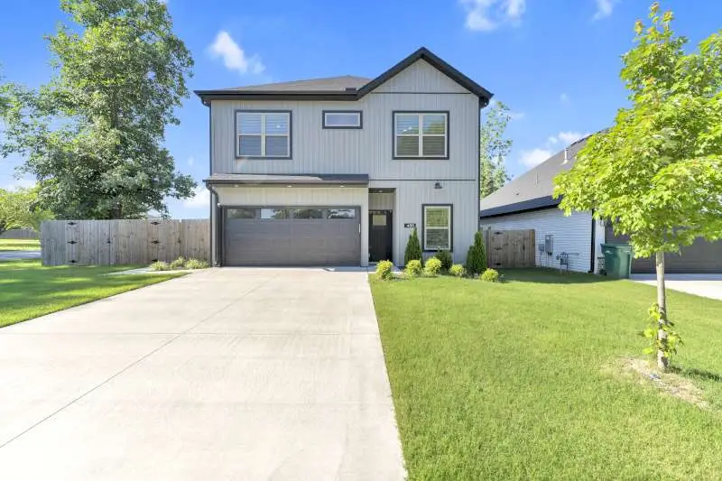 488 W 2nd Street, Centerton, AR 72719 - #1