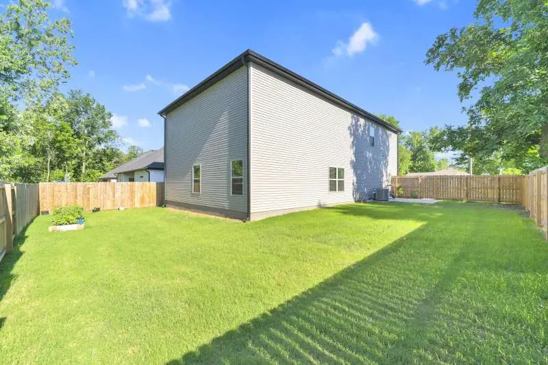 488 W 2nd Street, Centerton, AR 72719 - #3