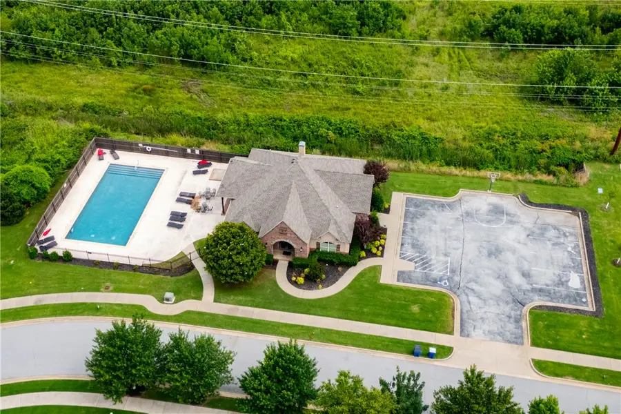 3209 SW Stoneway Avenue, Bentonville, AR 72713 - #2