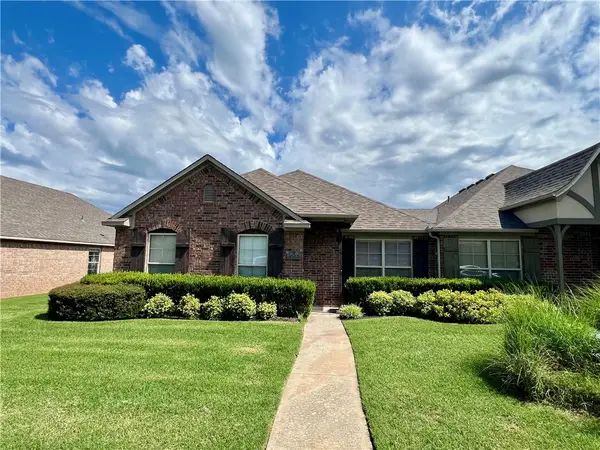 3202 Stoneway Avenue, Bentonville, AR 72712