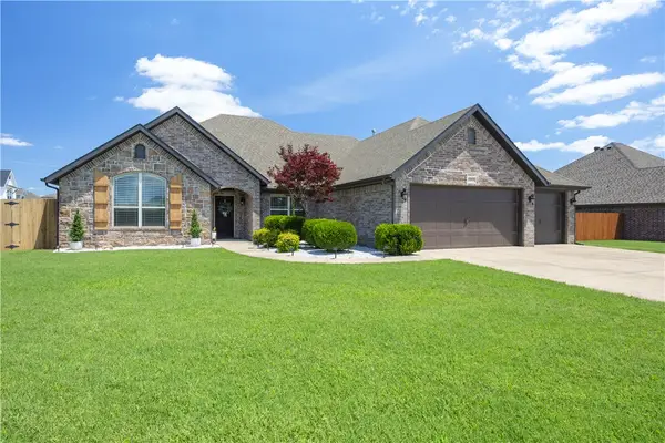 1905 Brooks Place, Rogers, AR 72758
