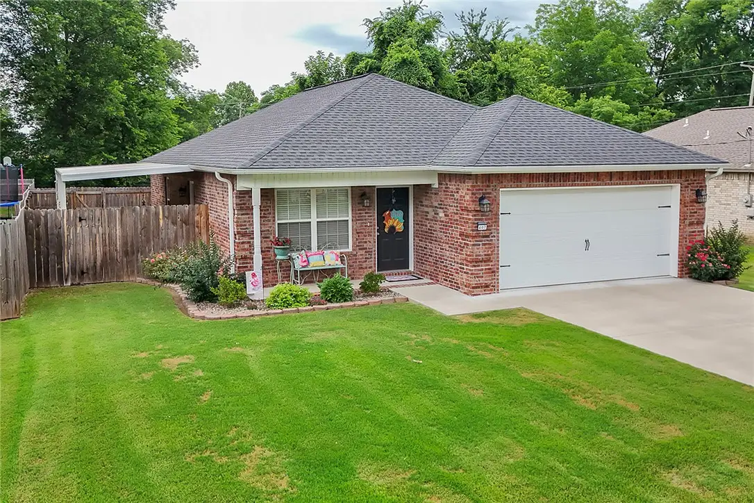607 S 3rd Street, Dardanelle, AR 72834 - #1