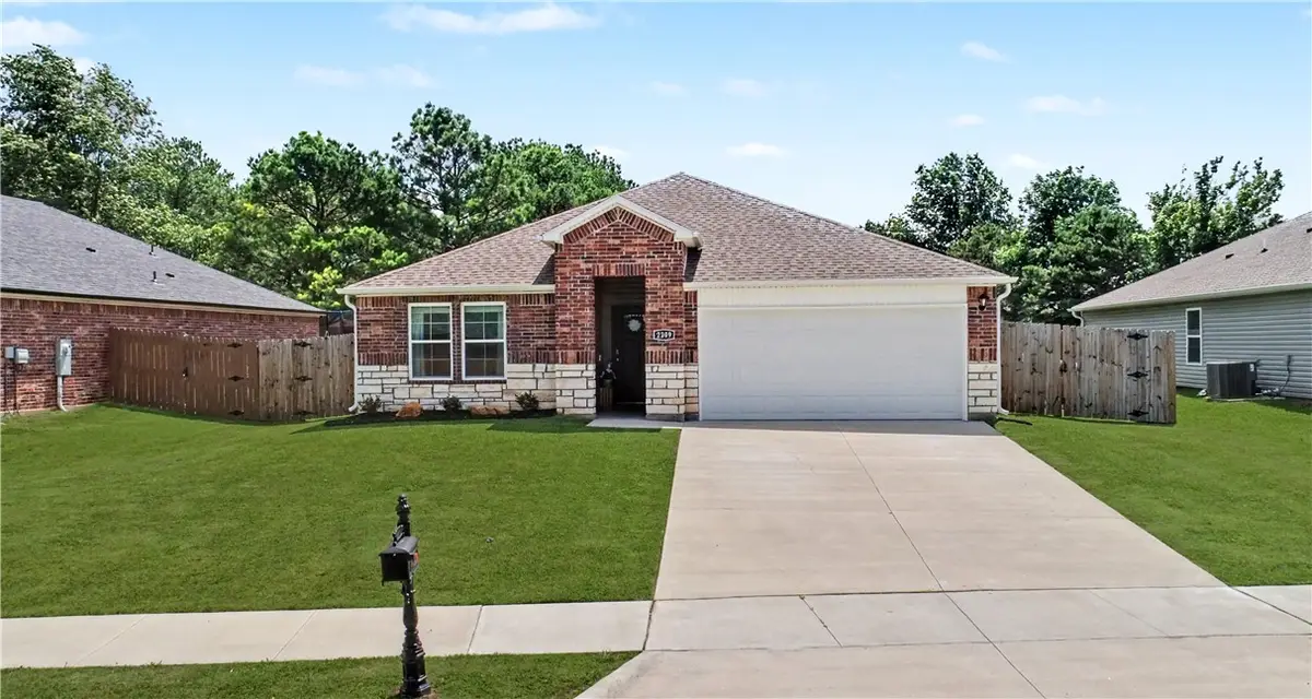 2309 N Heritage Ranch Drive, Siloam Springs, AR 72761 - #1