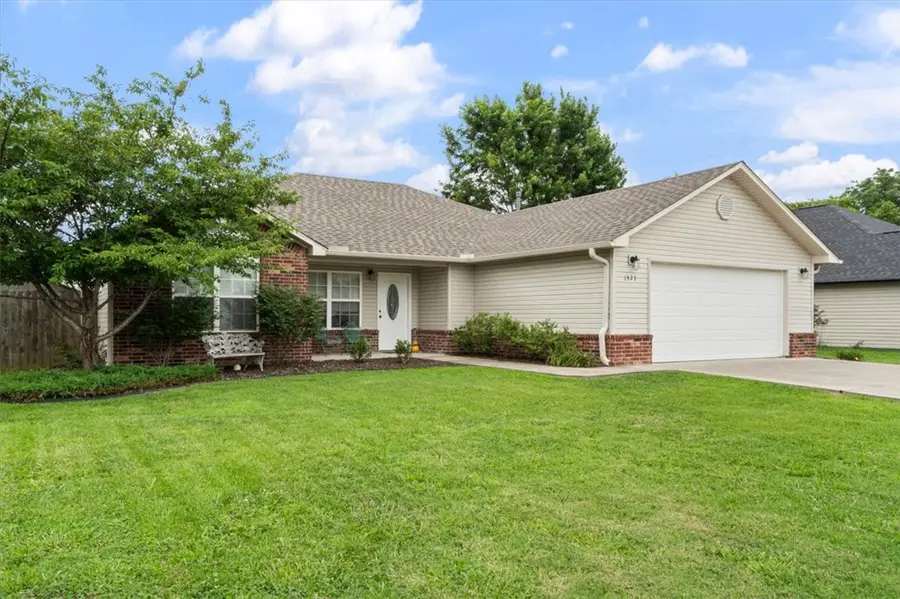 1523 William Court, Siloam Springs, AR 72761 - #2
