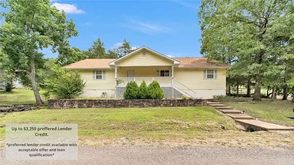27 N Star Loop, Holiday Island, AR 72631