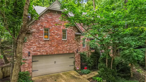 2265 Revere Place, Fayetteville, AR 72701