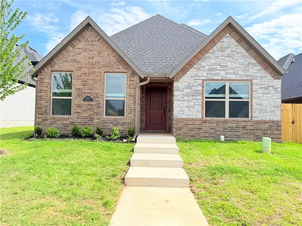 2905 SW Lovely Lane, Bentonville, AR 72713