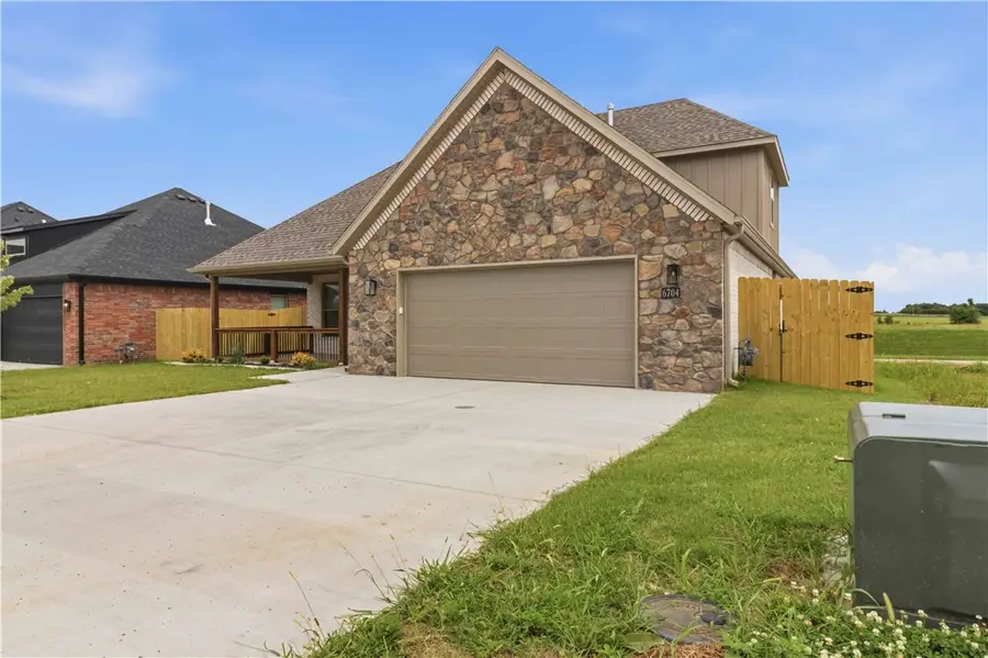 6704 Orange Avenue, Bentonville, AR 72713 - #3