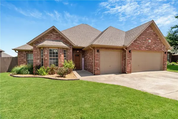 6262 W Persimmon Street, Fayetteville, AR 72704