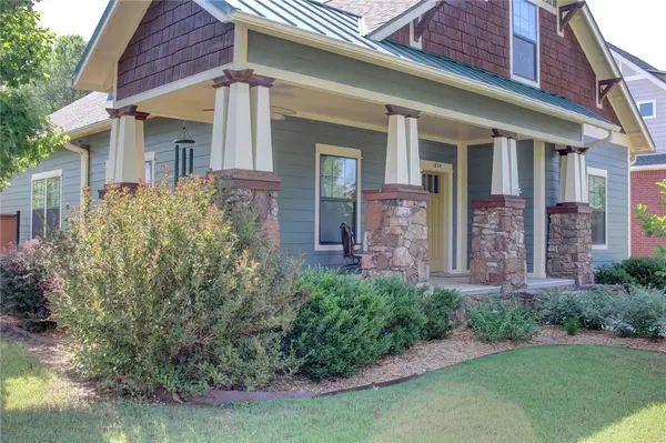 1834 N Best Friend Lane, Fayetteville, AR 72704