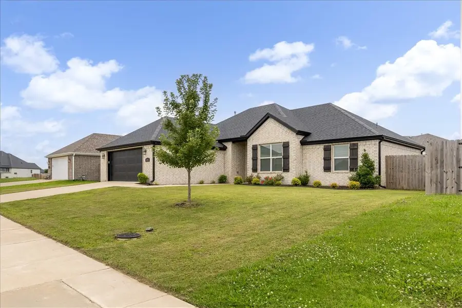 373 W Taverner, Farmington, AR 72730 - #2