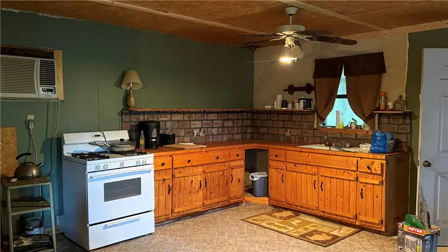 2710 Nc 2847, Marble Falls, AR 72648 - #2