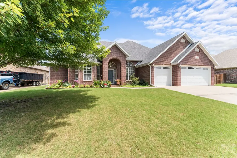 4376 W Wedge Drive, Fayetteville, AR 72704 - #2