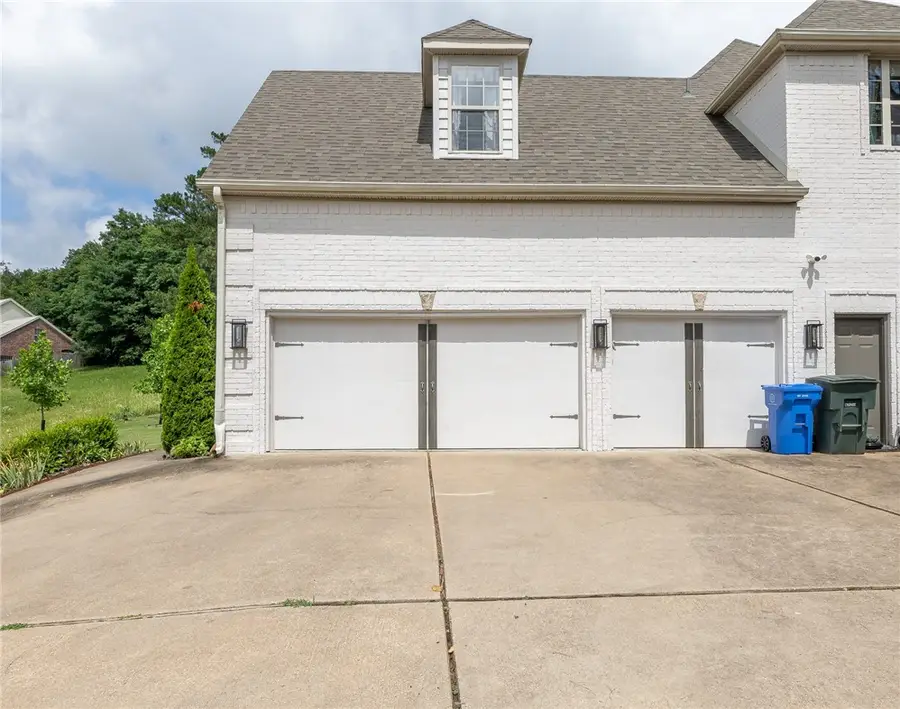 867 E Emerson Lane, Fayetteville, AR 72701 - #3