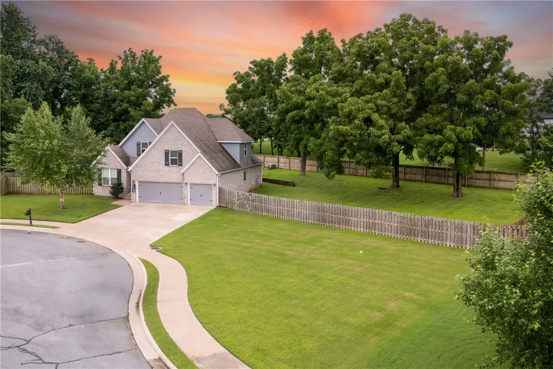 770 Hawthorn Way, Centerton, AR 72719 - #1