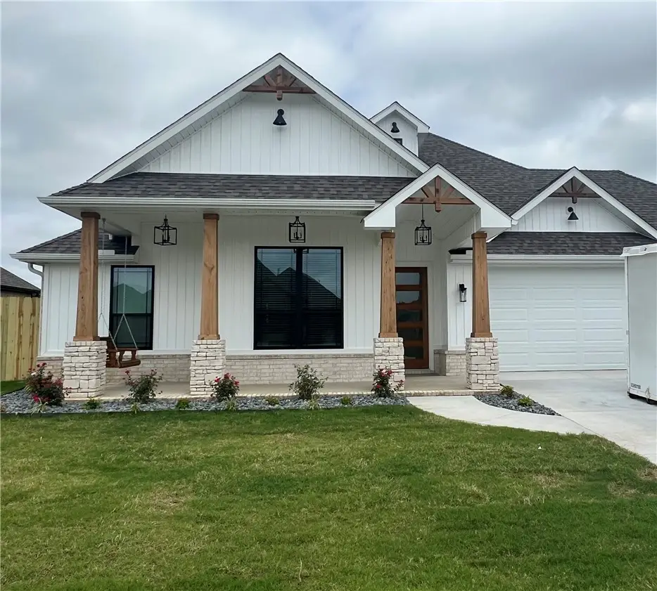 1800 Gaines Street, Pea Ridge, AR 72751 - #1