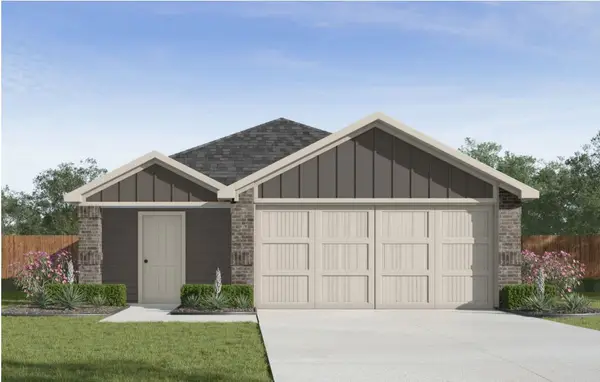 604 SW Benton Avenue, Gravette, AR 72736