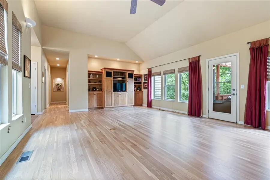 6 Skye Drive, Bella Vista, AR 72715 - #3