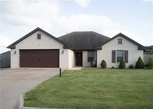1001 Red Oak Street, Elkins, AR 72727