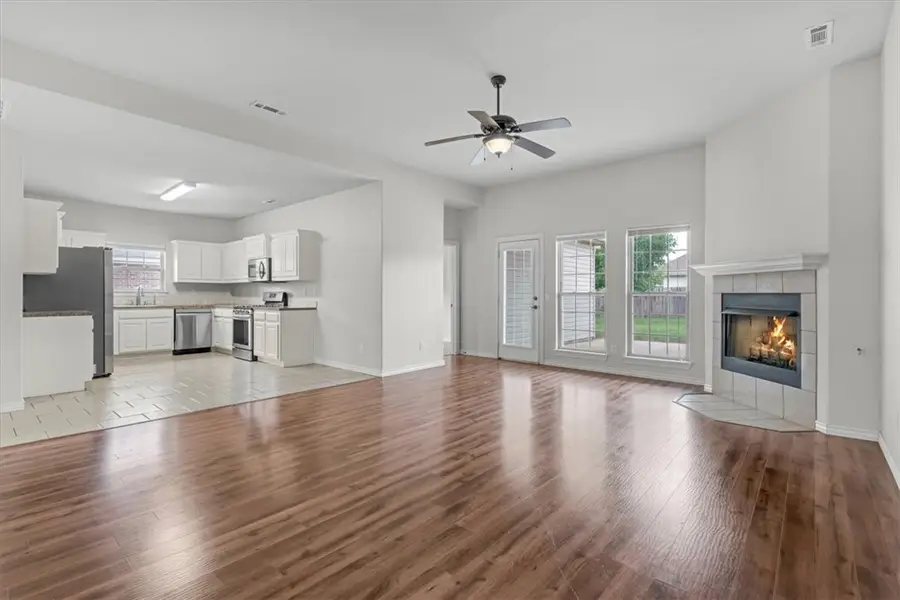 1302 Willow Bend Avenue, Bentonville, AR 72713 - #3