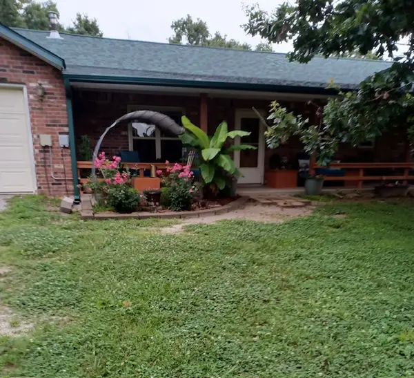 468145 648 Road, Watts, OK 74964