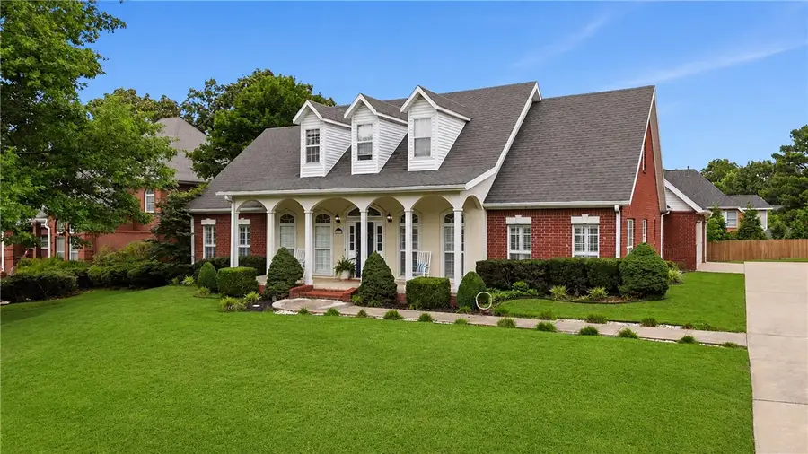 790 E Emerson Lane, Fayetteville, AR 72701 - #3