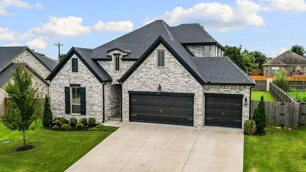 1421 Cave Stream Drive, Cave Springs, AR 72718