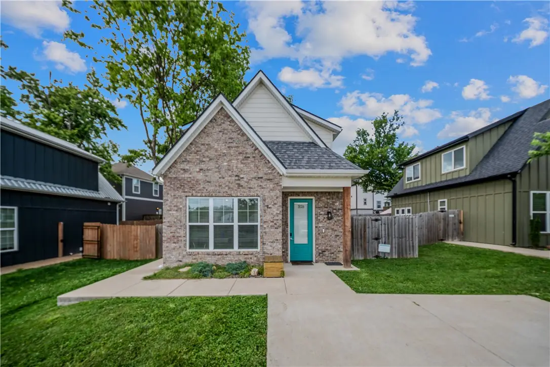 3026 W Old Farmington Road, Fayetteville, AR 72704 - #1