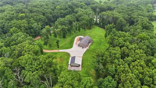 13520 Gooseberry Road, Bentonville, AR 72712