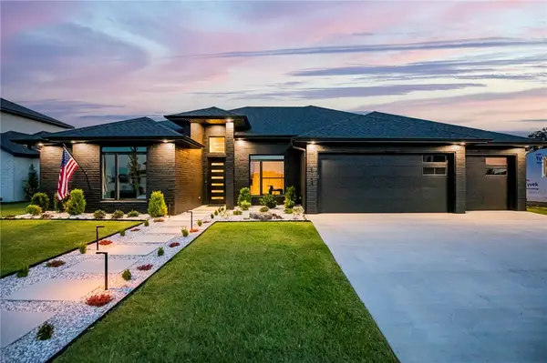 8702 W Thistle Lane, Bentonville, AR 72713
