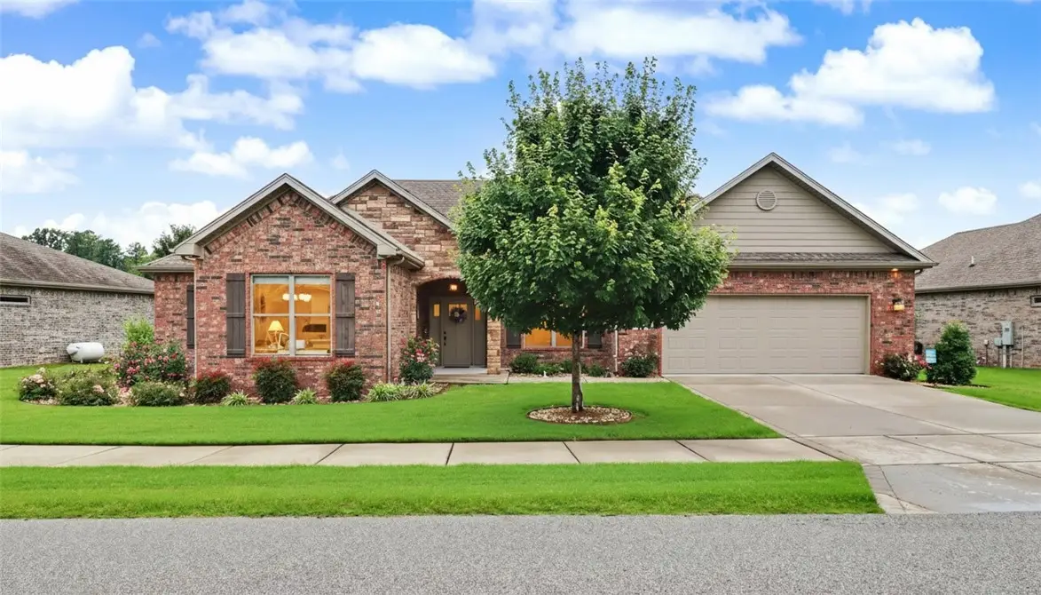 138 Dogwood Drive, Bella Vista, AR 72715 - #1