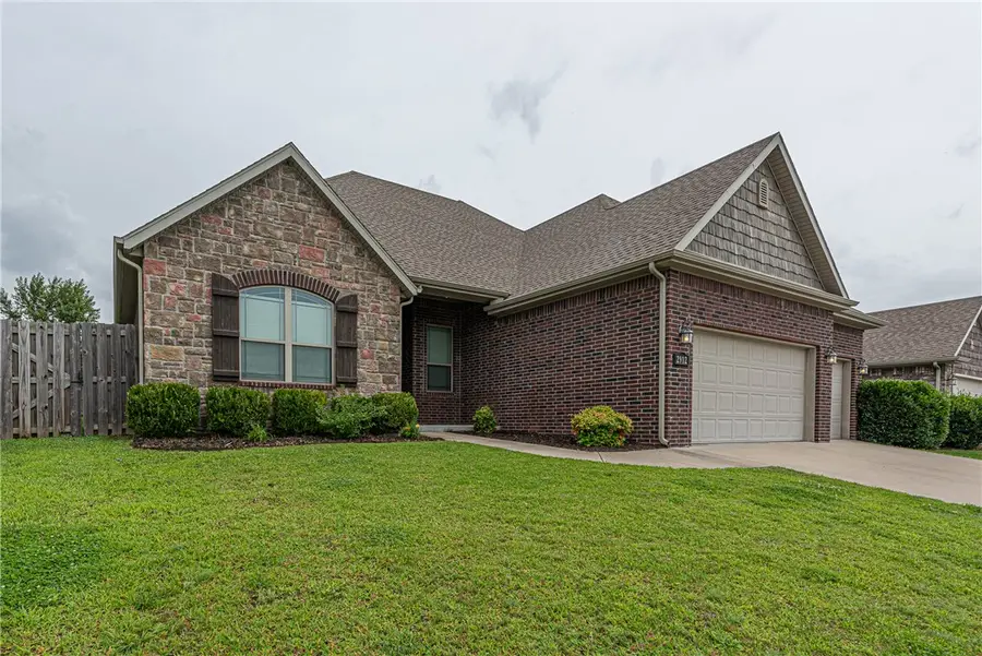 2912 W Featherock Way, Fayetteville, AR 72704 - #2