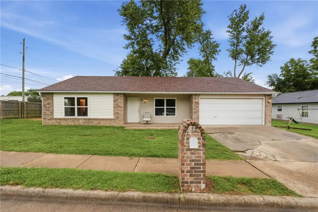 600 Huckleberry Lane, Springdale, AR 72764 - #1