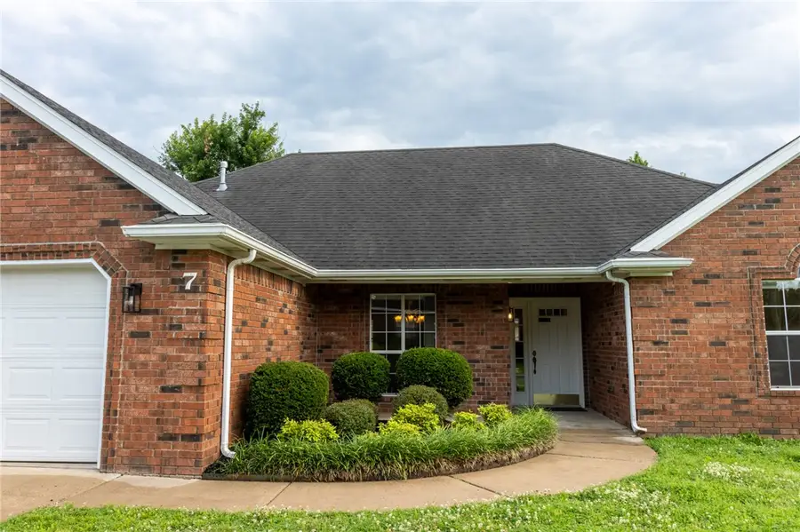 7 Northaven Street, Farmington, AR 72730 - #2