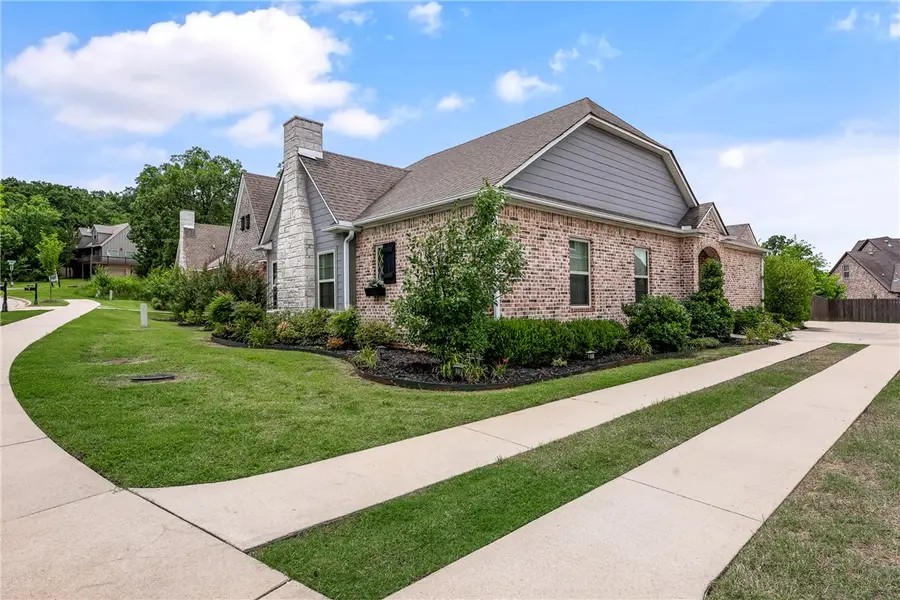 389 N Mountain Ranch Boulevard, Fayetteville, AR 72704 - #2
