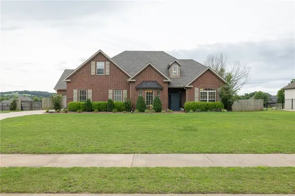 2439 Brookwater Lane, Fayetteville, AR 72703